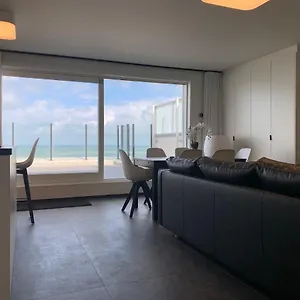 Stormvogel - Seaview 2 Pers - Penthouse Met Groot Terras En Frontaal Zeezicht Appartement Oostende